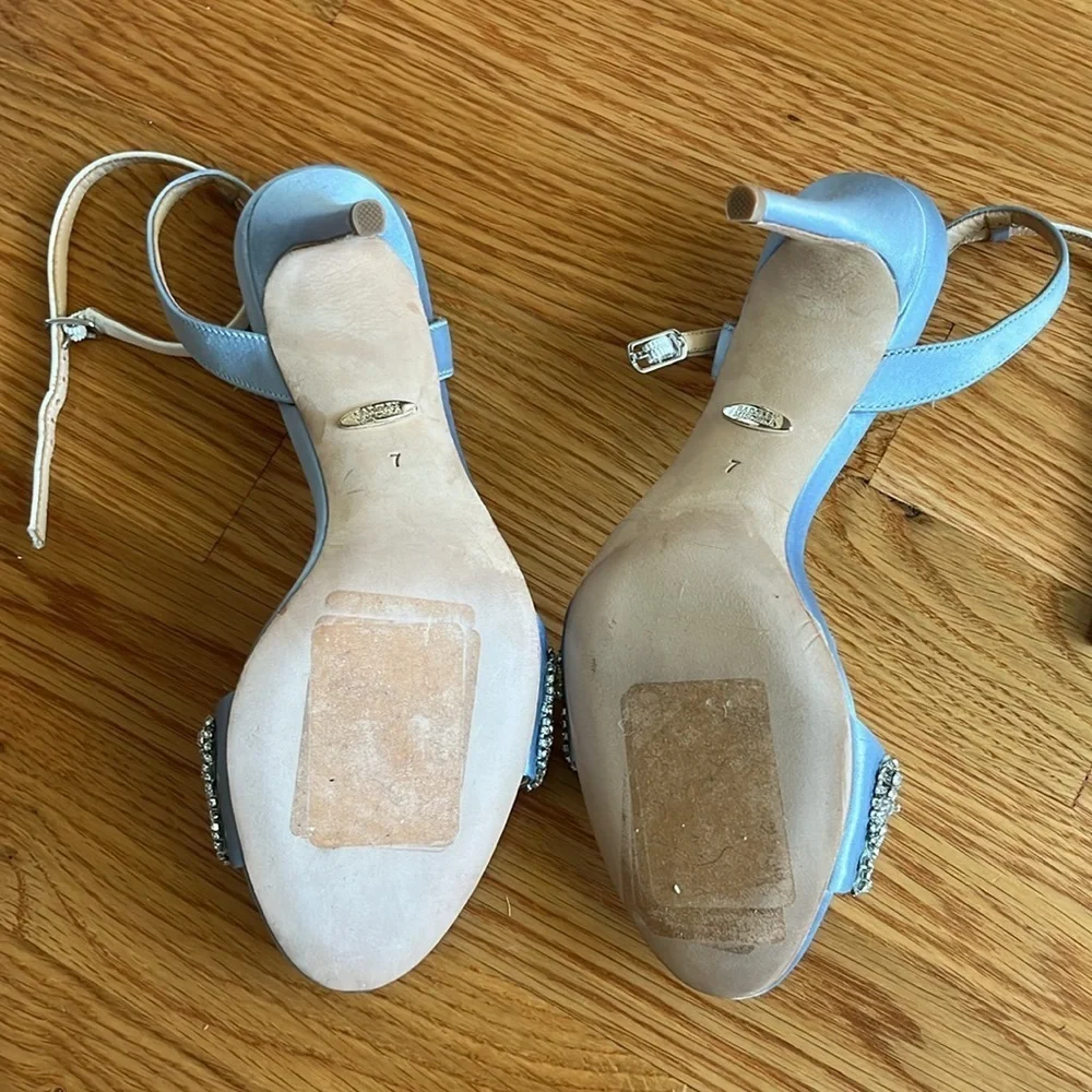 Badgley Mischka Womens Rider Blue Ankle Strap Heels Size 7 NEW READ
